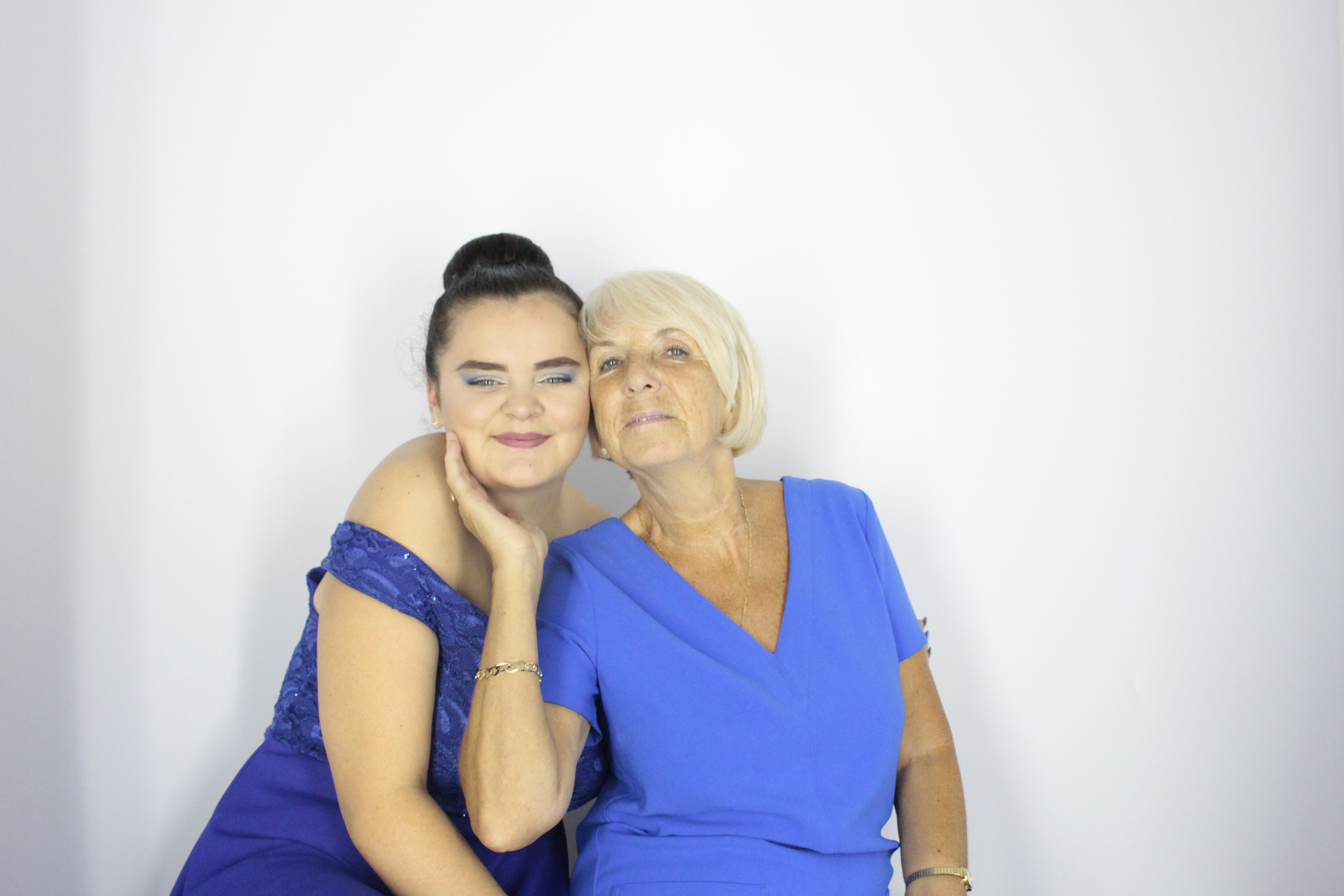 Tom & Donna's Wedding  | View more photos from the event at gallery.myphotoboothexperience.co.uk/u/MyPhotoBoothExperienceLtd/Tom-Donnas-Wedding